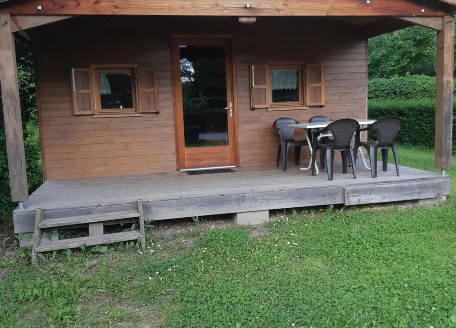 Camping Onlycamp Les Adoubes - 阿尔贝维尔